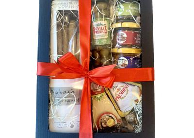 darbo kolegai kolegoms bendradarbiui kolektyvui i ofisa darba vadovui direktoriui virsininkui bosui verslo dovanos klientams partneriams