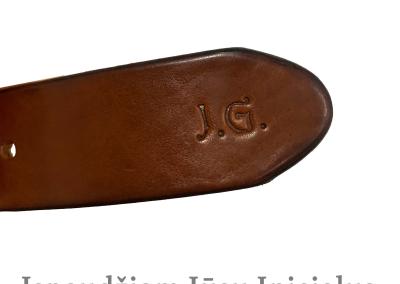 perosnalizuojame ispaudziam inicialus tekstus zodiakus id dovanas gimtadienio kaledu tevo dienos